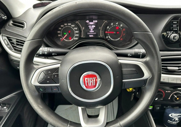 Fiat Tipo cena 43900 przebieg: 79075, rok produkcji 2019 z Koprzywnica małe 232